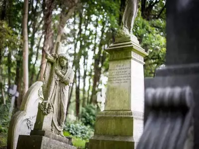 10 Tempat Paling Misterius di Dunia, Berani Liburan ke Sini?