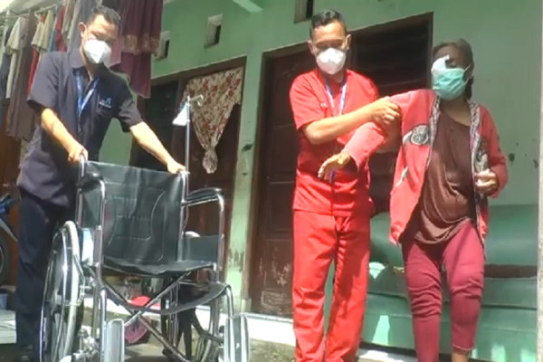Nenek Suharlina Tersenyum Semringah, Bisa Jalani Operasi Katarak Bersama MNC Peduli