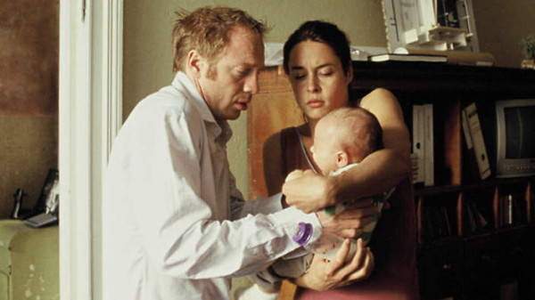 5 Film tentang Baby Blues, dari Drama Psikologi, Horor, hingga Komedi