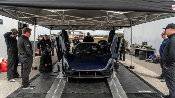 Hennessey Venom F5 Dikit Lagi RaihTop Speed 482 Kilometer per Jam