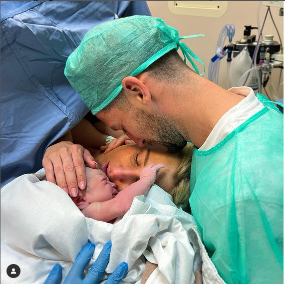 Selamat! Dries Mertens Dikaruniai Anak Pertama