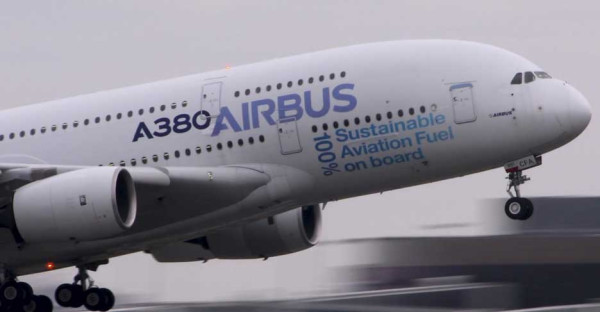 Pertama Kali Airbus A380 Gunakan 100 Persen Bahan Bakar Ramah Lingkungan
