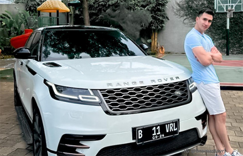 5 Artis Indonesia Hobi Koleksi Mobil Mewah, Nomor Terakhir Masih 25 Tahun