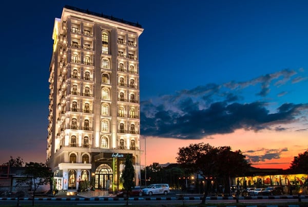 10 Hotel dengan Arsitektur Unik di Indonesia, Pas Buat Spot Foto