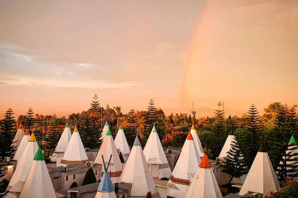 10 Hotel dengan Arsitektur Unik di Indonesia, Pas Buat Spot Foto