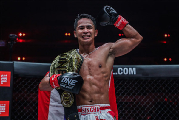 4 Momen Spesial di ONE X, Salah Satunya Pertarungan Muay Thai vs MMA