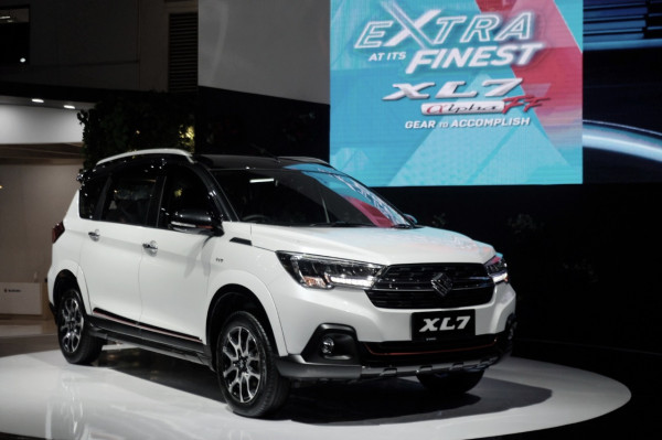 Suzuki Resmi Luncurkan XL7 ALPHA FF di IIMS 2022