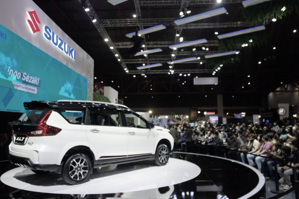 Suzuki Resmi Luncurkan XL7 ALPHA FF di IIMS 2022