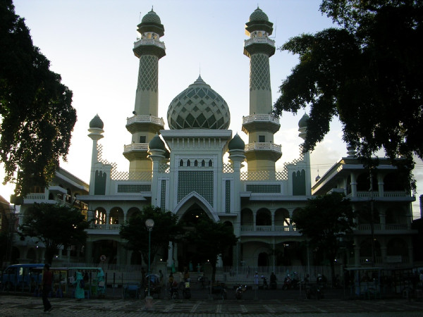 Wisata Religi saat Puasa, Kunjungi 5 Masjid Cantik Ini