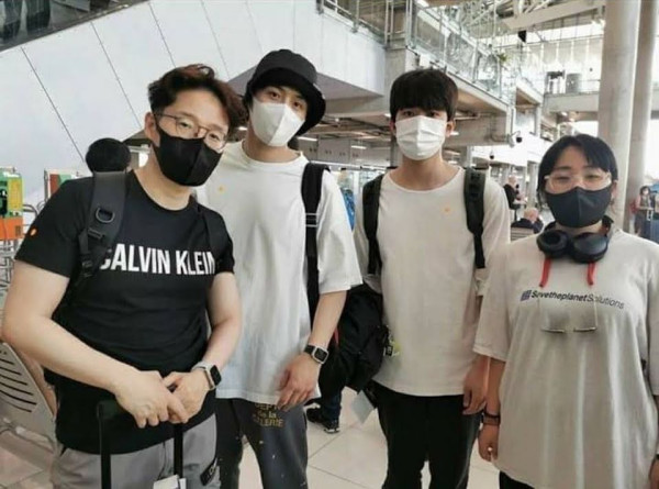 Kim Seon Ho Muncul di Bandara Thailand Usai Kontroversi Aborsi, Ini Potretnya
