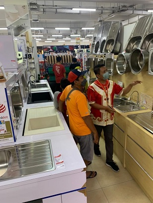 Dengan Rp15 Ribu Bisa Bawa Pulang Keramik, Hanya di Qhomemart Selama Gebyar Diskon Lebaran