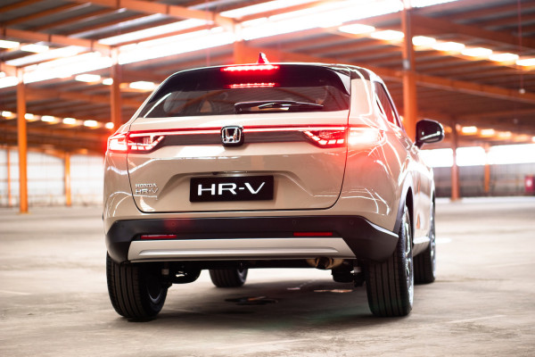 Honda HR-V SE Sand Khaki Pearl Jadi Bintang IIMS 2022, Ini Harga dan Speknya!