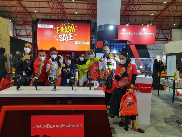 Ada Promo dan Edukasi, Booth Autovision di IIMS Hybrid 2022 Diserbu Komunitas