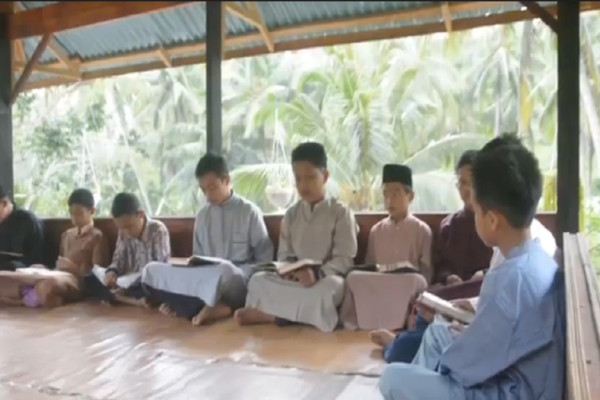 Tobat dari Kelamnya Dunia Hitam, Robby Nugraha Dirikan Rumah Tahfidz Quran Gratis