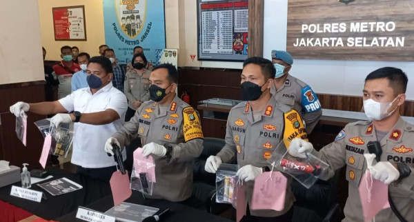 Kronologi Perampokan Bank di Fatmawati yang Digagalkan Satpam