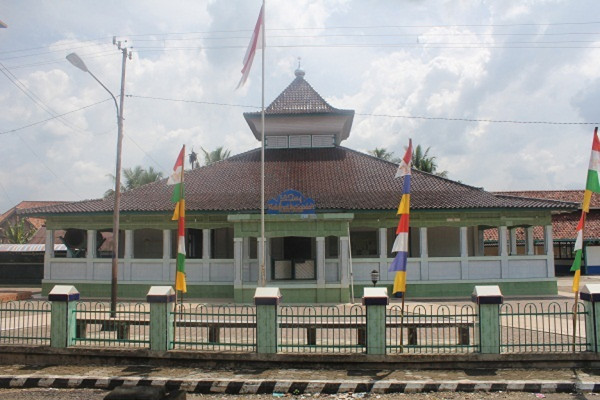 5 Masjid yang Dibangun atas Kontribusi Soekarno, Nomor 4 Didesain Langsung Sang Proklamator