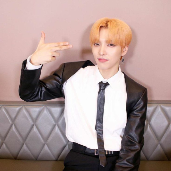 11 Idol K-Pop Pria Generasi 4 dengan Vokal Terbaik