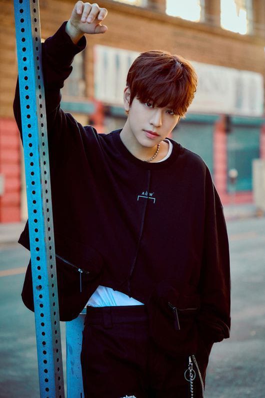 11 Idol K-Pop Pria Generasi 4 dengan Vokal Terbaik