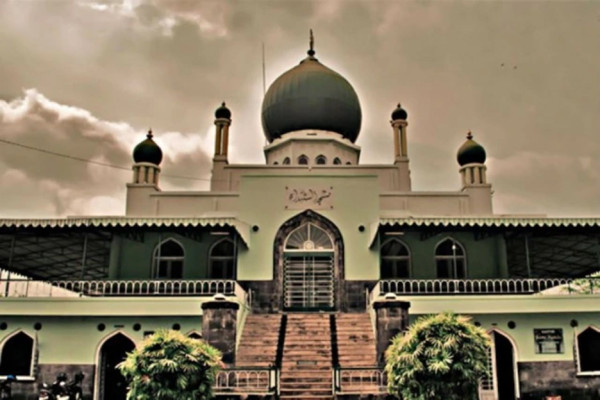 5 Masjid yang Dibangun atas Kontribusi Soekarno, Nomor 4 Didesain Langsung Sang Proklamator