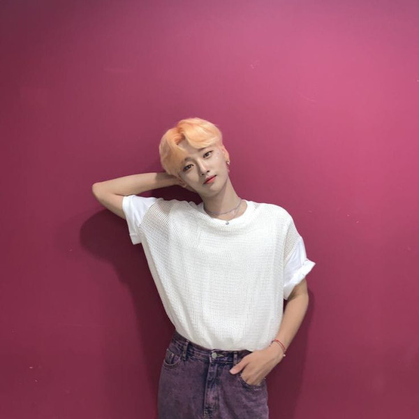 11 Idol K-Pop Pria Generasi 4 dengan Vokal Terbaik