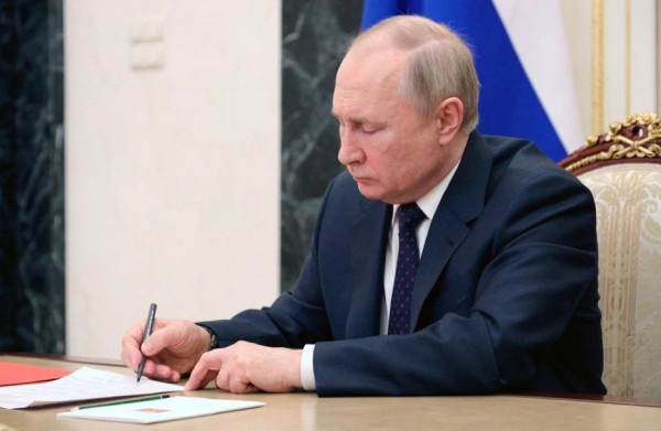 Sebut Tragedi Bucha Kejahatan Perang, Biden Desak Putin Diadili