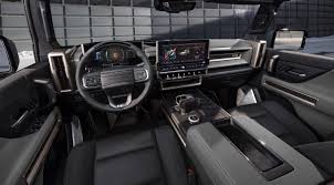 Misteri Tombol Unik yang Ada di Hummer Listrik