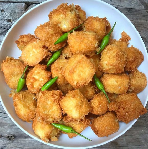 6 Jenis Menu yang Baiknya Jangan Dikonsumsi saat Sahur