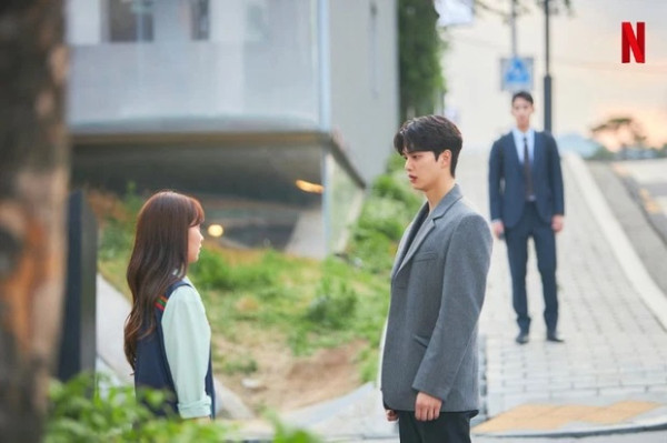 6 Drama Korea Romantis dengan Ending Putus Cinta, Nomor 3 Bikin Penonton Kecewa