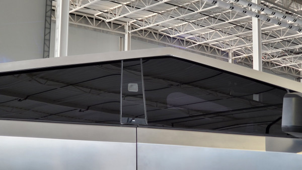 Tesla Cybertruck Tambah Fitur Lagi Meski Belum Diproduksi