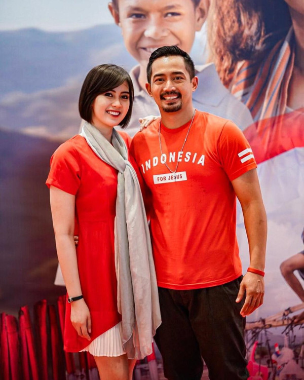 5 Artis Indonesia yang Rujuk Usai Bercerai, Masih Saling Sayang