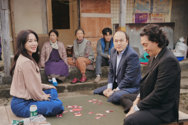 Sinopsis Drama Our Blues, Panduan Karakter, dan Fakta-Fakta Menariknya