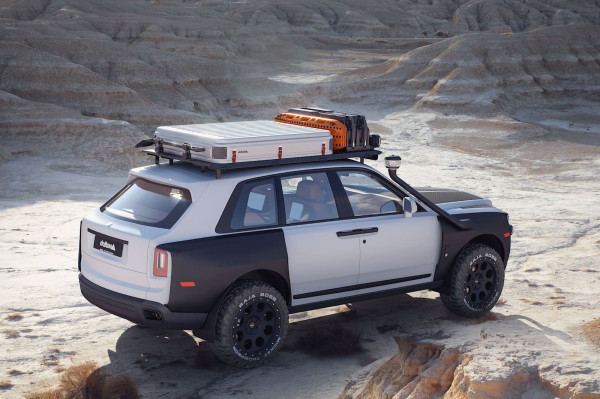 Rolls-Royce Cullinan Dimodif Jadi Mobil Tenda Supermewah