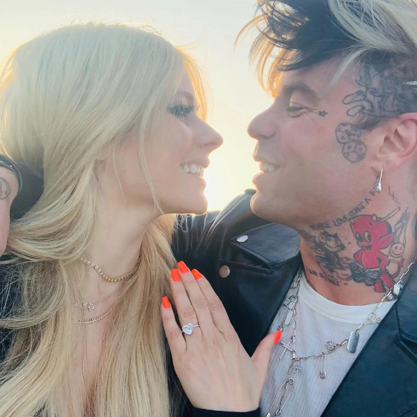 Avril Lavigne Dilamar Mod Sun, Akan Menikah untuk Ketiga Kalinya