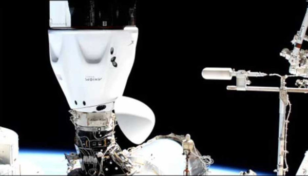 4 Astronot Misi Ax-1 Tiba di Stasiun Luar Angkasa Internasional
