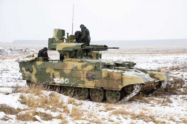 Rusia Kerahkan Tank Terminator ke Perbatasan Ukraina, Diangkut Kereta Api ke Wilayah Bryansk