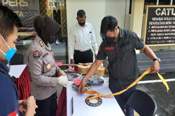 Edan! Geng Sekolah di Jogja Bikin Sendiri Senjata untuk Tawuran dan Klitih