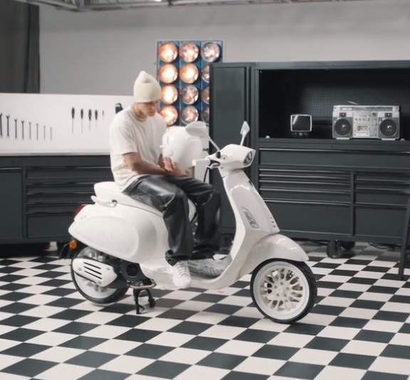 Vespa Edisi Justin Bieber Meluncur, Siap Jadi Buruan Orang Kaya