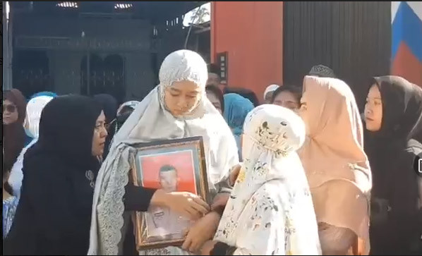 Diiringi Tembakan Salvo, Jenazah Ipda Imam Perwira Brimob Dikebumikan