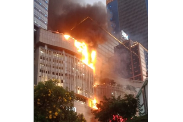 Tunjungan Plaza Surabaya Terbakar Hebat, Begini Penjelasan Polisi