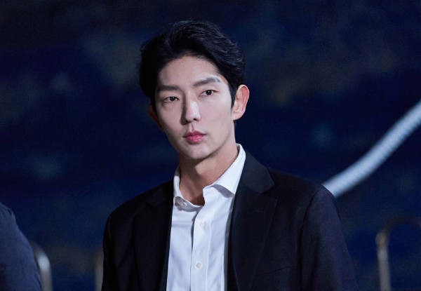 5 Hal Paling Menarik dari Drama Again My Life yang Dibintangi Lee Joon-Gi