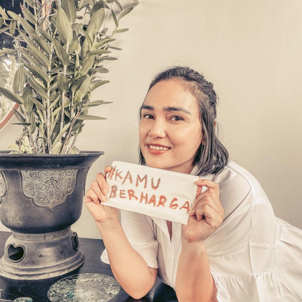 4 Artis Indonesia Idap Penyakit Kista, Nomor 2 Perutnya Besar Seperti Hamil 5 Bulan