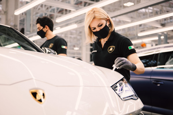 Baru 3 Bulan, Lamborghini Sudah Jual 2.539 Mobil Kencang