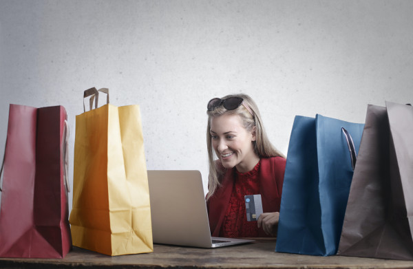 6 Cara Mengatasi Kecanduan Belanja untuk Mahasiswa