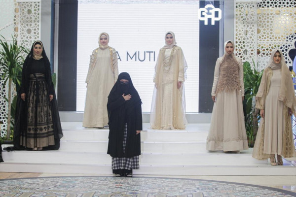 4 Rekomendasi Busana Muslim untuk Tampil Simpel dan Stylish saat Lebaran