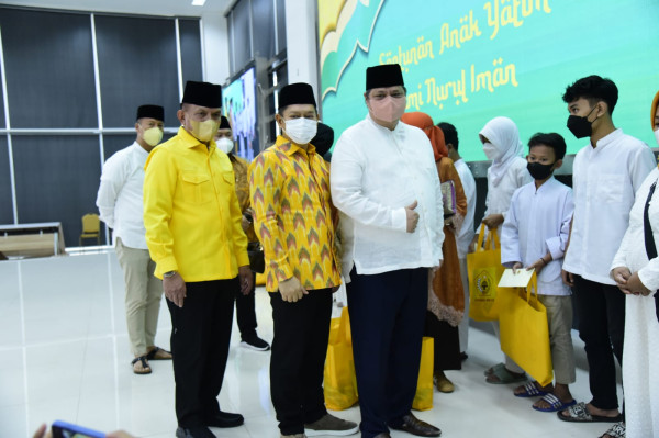 Santuni Anak Yatim saat Ramadhan di Acara MKGR, Airlangga Didoakan Jadi Presiden 2024