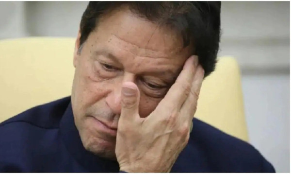 PM Pakistan Imran Khan Terguling lewat Mosi Tidak Percaya