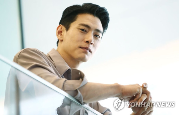 4 Artis Muda Korea yang Segera Debut dalam Film Hollywood