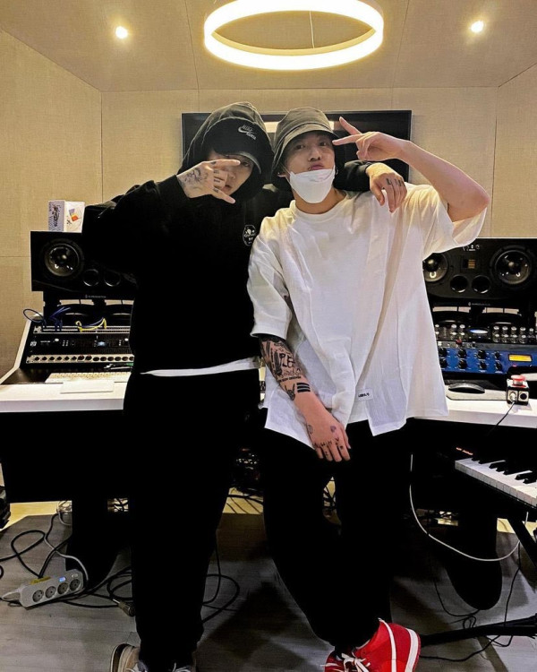 Jay Park Unggah Foto Bareng Jungkook BTS: Dia Rendah Hati dan Berbakat