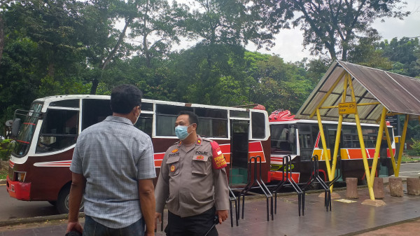 Jelang Demo 21 April, Polisi Periksa Persiapan Mahasiswa UI di Depok