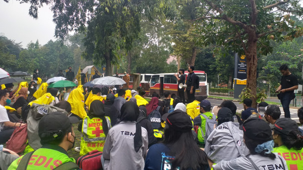 Demo 21 April, BEM UI Kerahkan 20 Petugas Medis dari Fakultas Kedokteran
